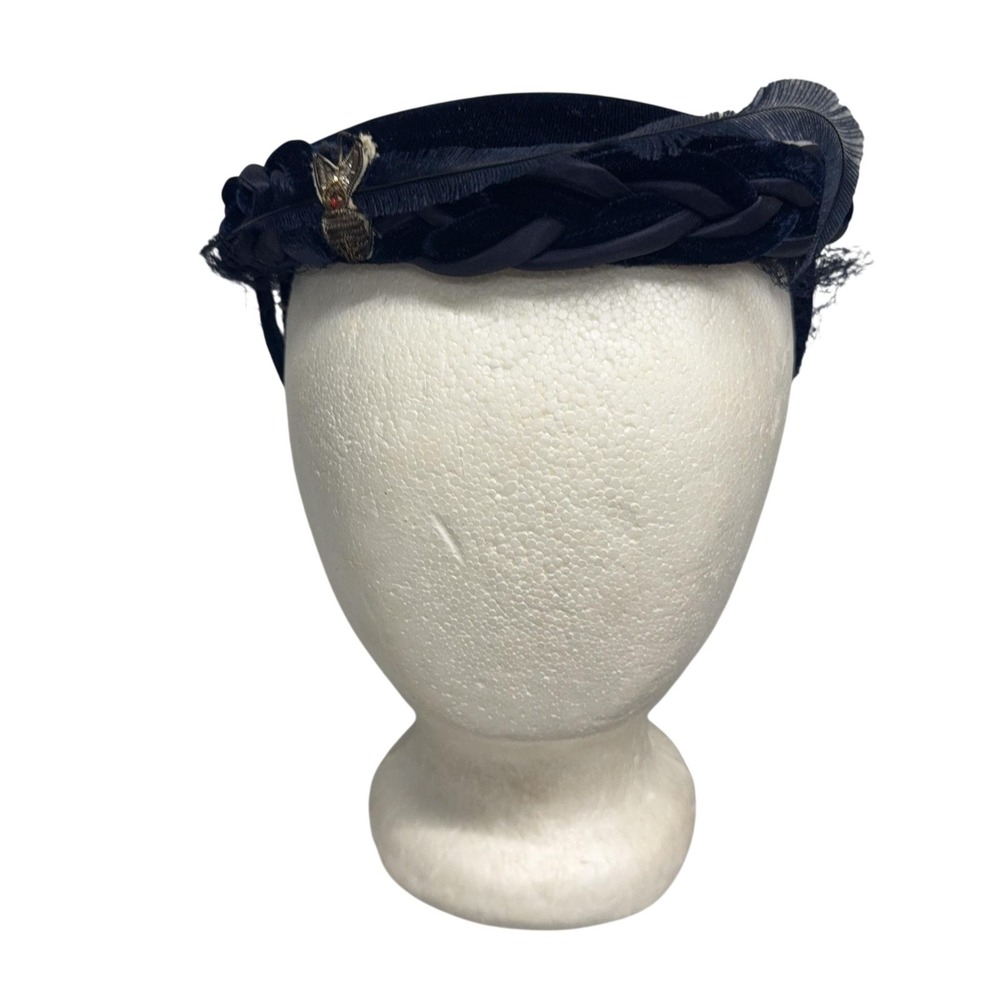 Vintage Hat Fascinator Womens One‎ Size Blue Velvet Veil Feather Bee Embroidered